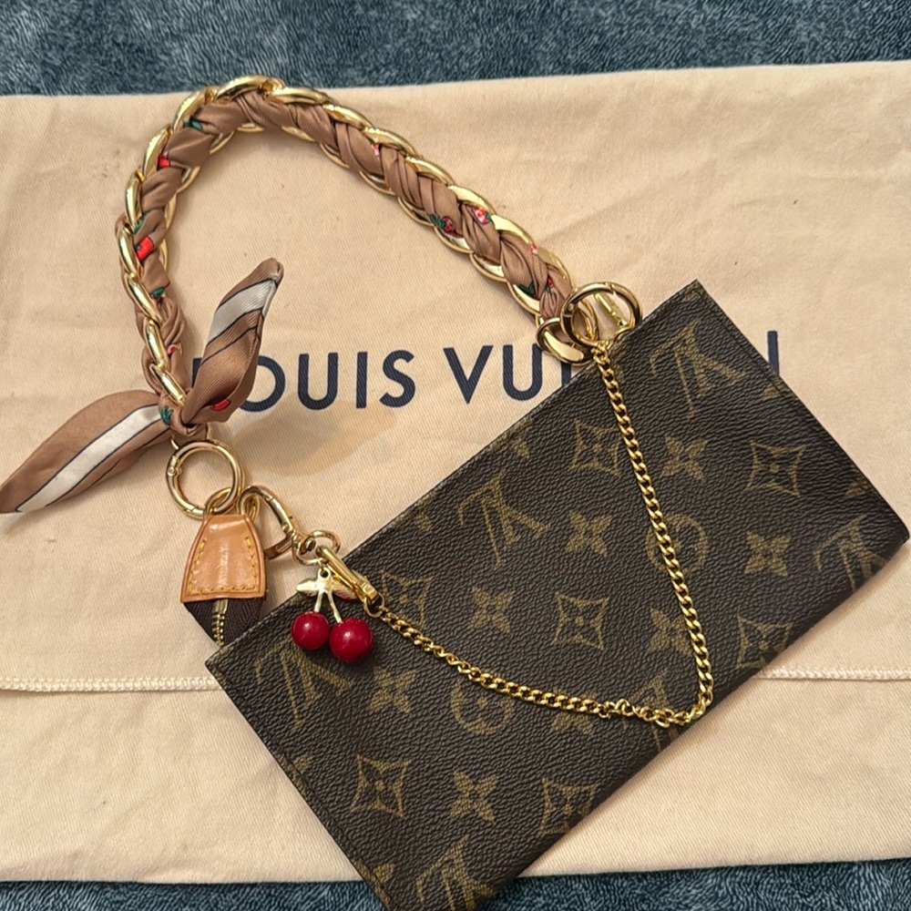 Louis Vuitton Small Pouch